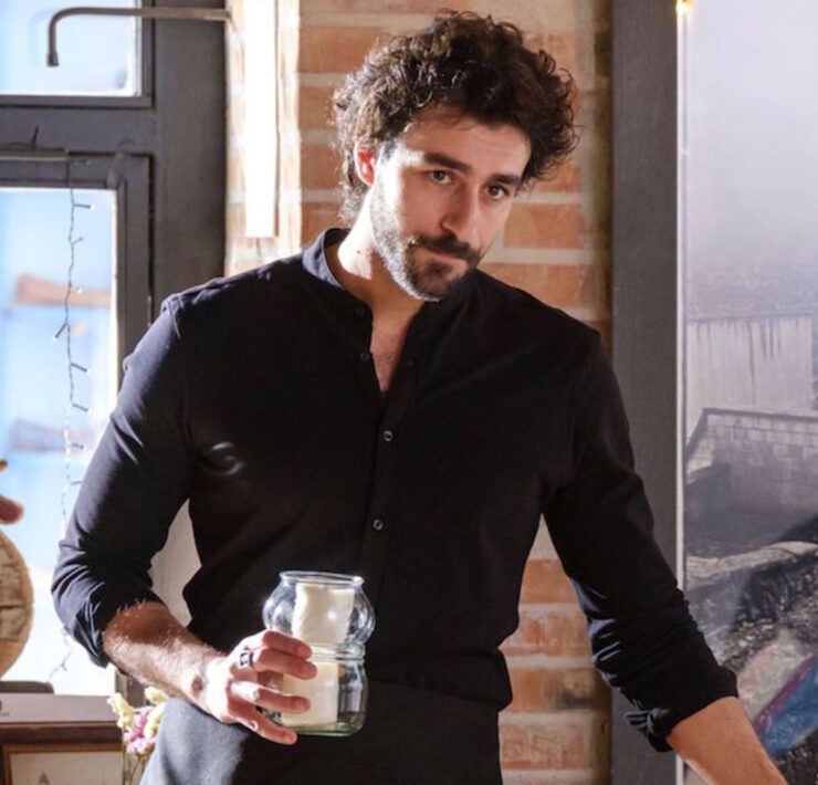 Michele Rosiello in Mina Settembre