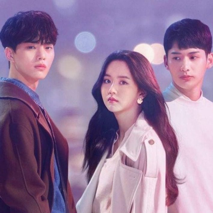 I protagonisti nella copertina di Love Alarm 2