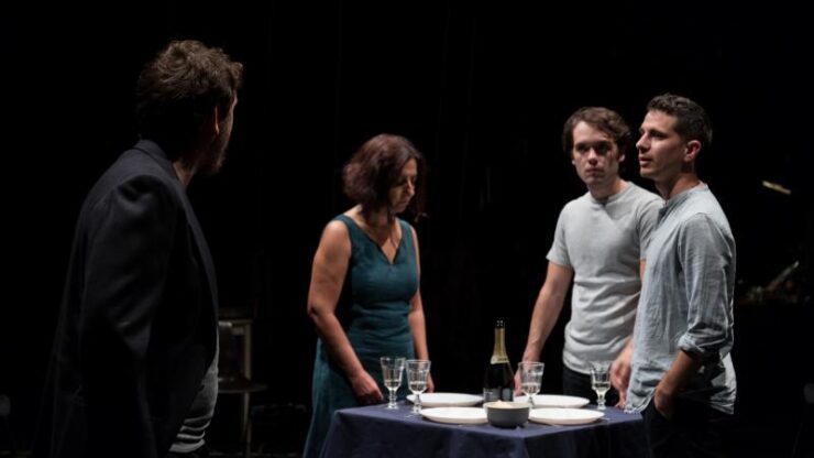 Profumo- Messa in scena di un'assenza