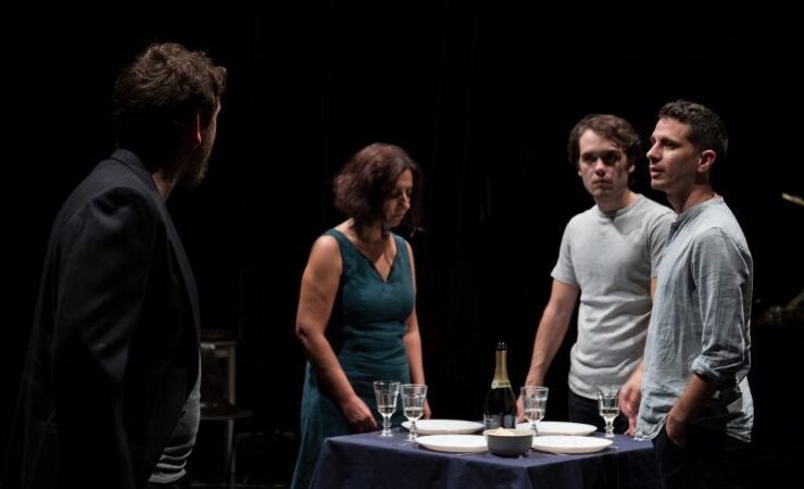 Profumo- Messa in scena di un'assenza