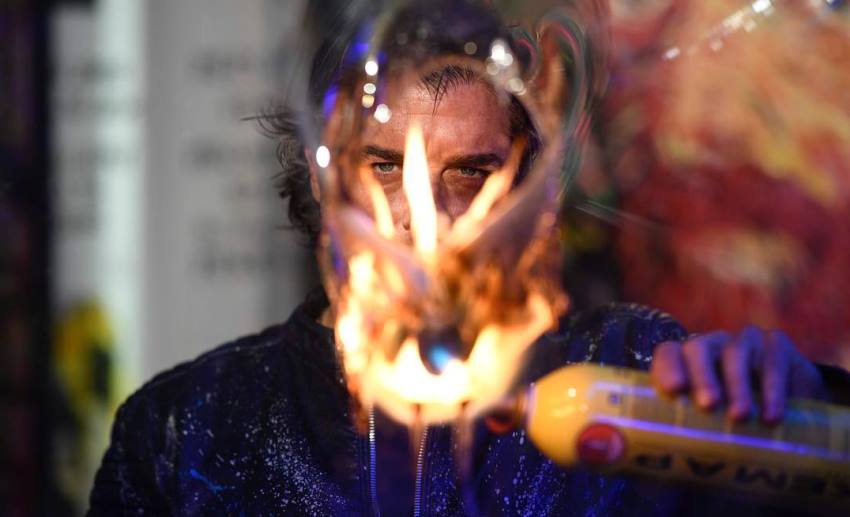 Entirco Dicò l'artista del fuoco