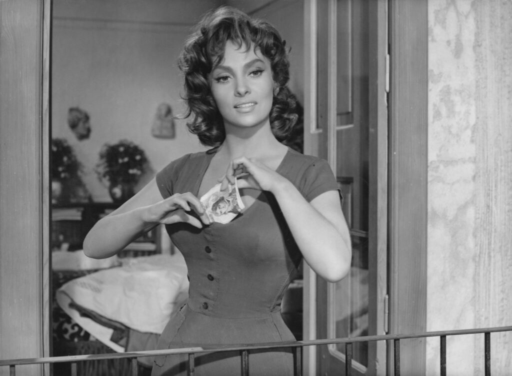 Gina Lollobrigida - La Bersagliera