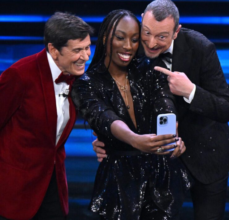 Paola Egonu Amadeus Gianni Morandi Sanremo 2023 Terza serata