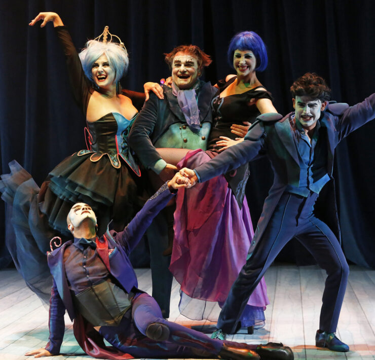 The opera locos