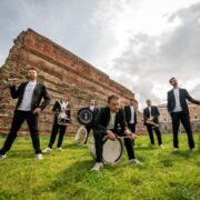 i Bandakadabra presentano il loro nuovo singolo "Seven"